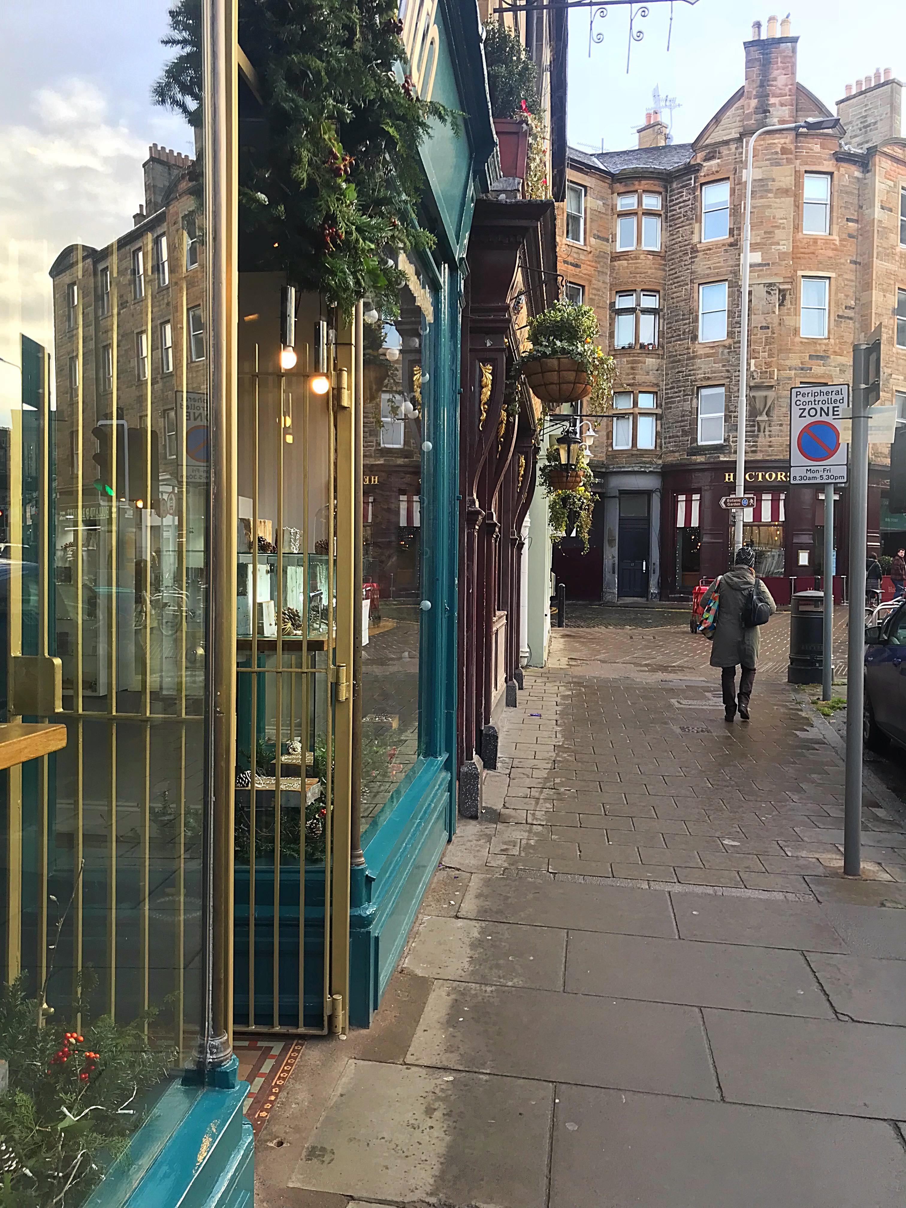 26853160_10213152829327848_167100877_o