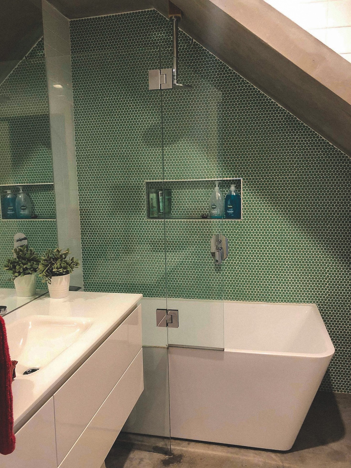 50826265_388697015271357_4304262696150237184_n-2